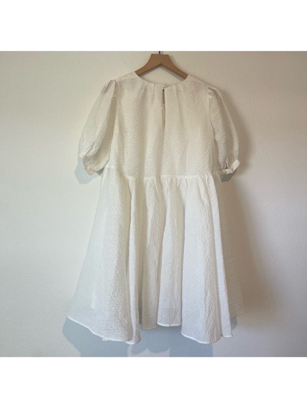Merlette Eemnes- White Puff Sleeve Babydoll Dress - Picture 2 of 12